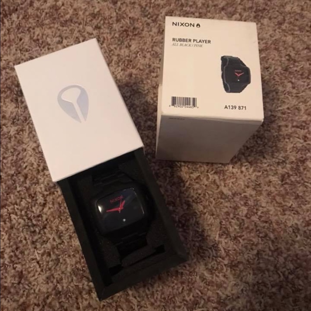 Nixon limit edition watch